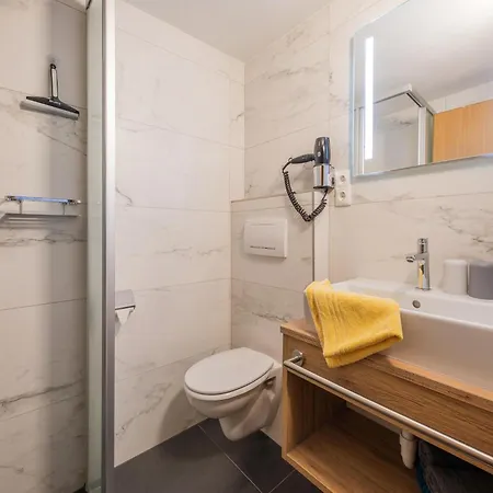 Flat With Sep Entrance Appartement *